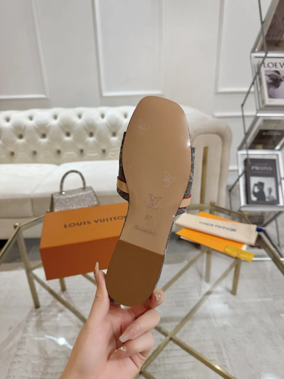 👟👟Ex-factory price 340👟👟 Genuine leather sole +40 Lv denim jacquard slippers, ex-factory price 70-43 Leather sole +40